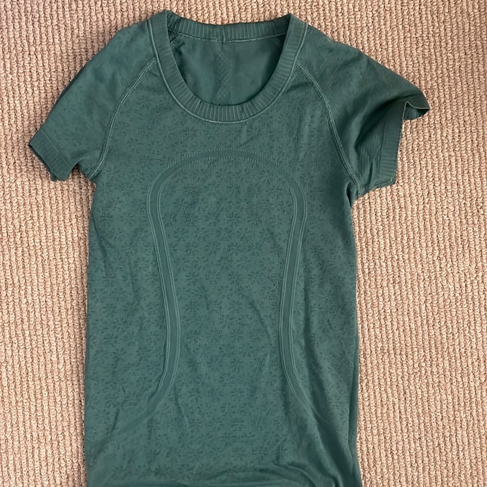 Forest green lululemon swifty tech short-sleeve
